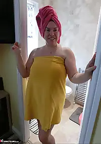 pics a lovely finger