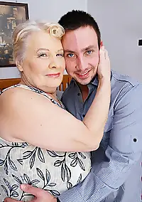 mature bbw playing