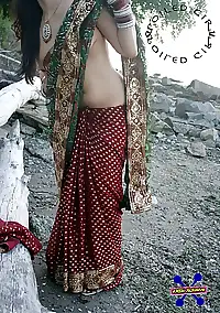 indian wife in saree