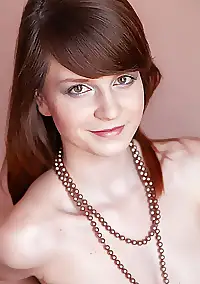 tyna presenting tyna pics