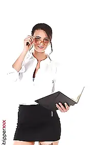 charlotte grey a hot pics